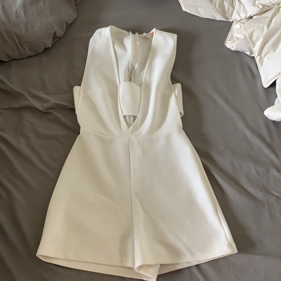 GUESS TIGHT SEXY ROMPER - Picture 3 of 3